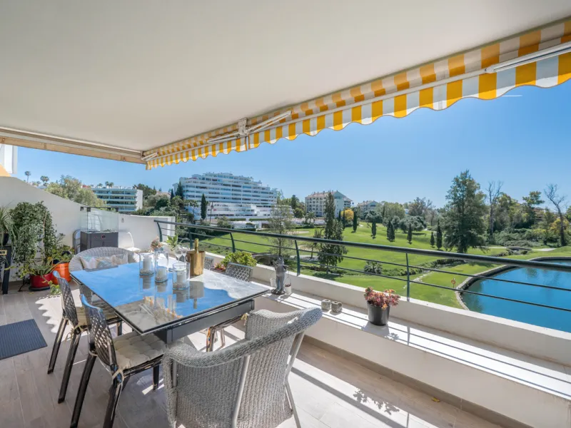 This truly special home combines space, light and tranquility in one of Guadalmina's most sought-after settings. Located on the first floor yet elevated above the golf course, the apartment enjoys the feel of a third floor or penthouse, with uninterrupted