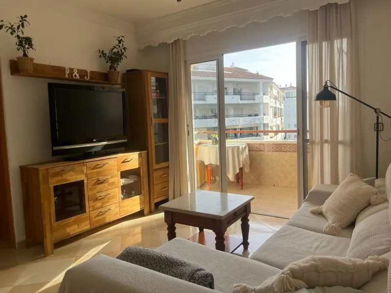 Apartment - Middle Floor Apartment в продаже в Mijas, Málaga. В доме 2 спален и 1 ванных комнат. Площадь дома 77 м²
