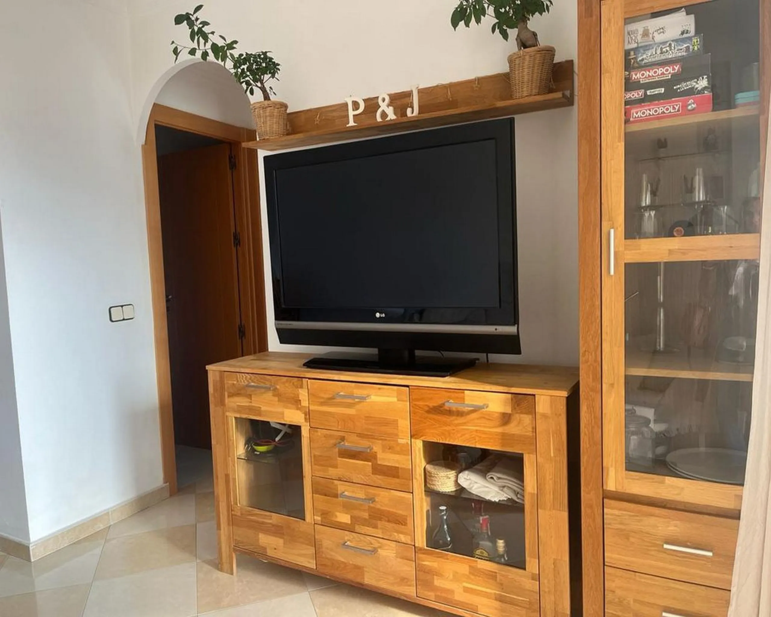 Apartment - Middle Floor Apartment в продаже в Mijas, Málaga. В доме 2 спален и 1 ванных комнат. Площадь дома 77 м²