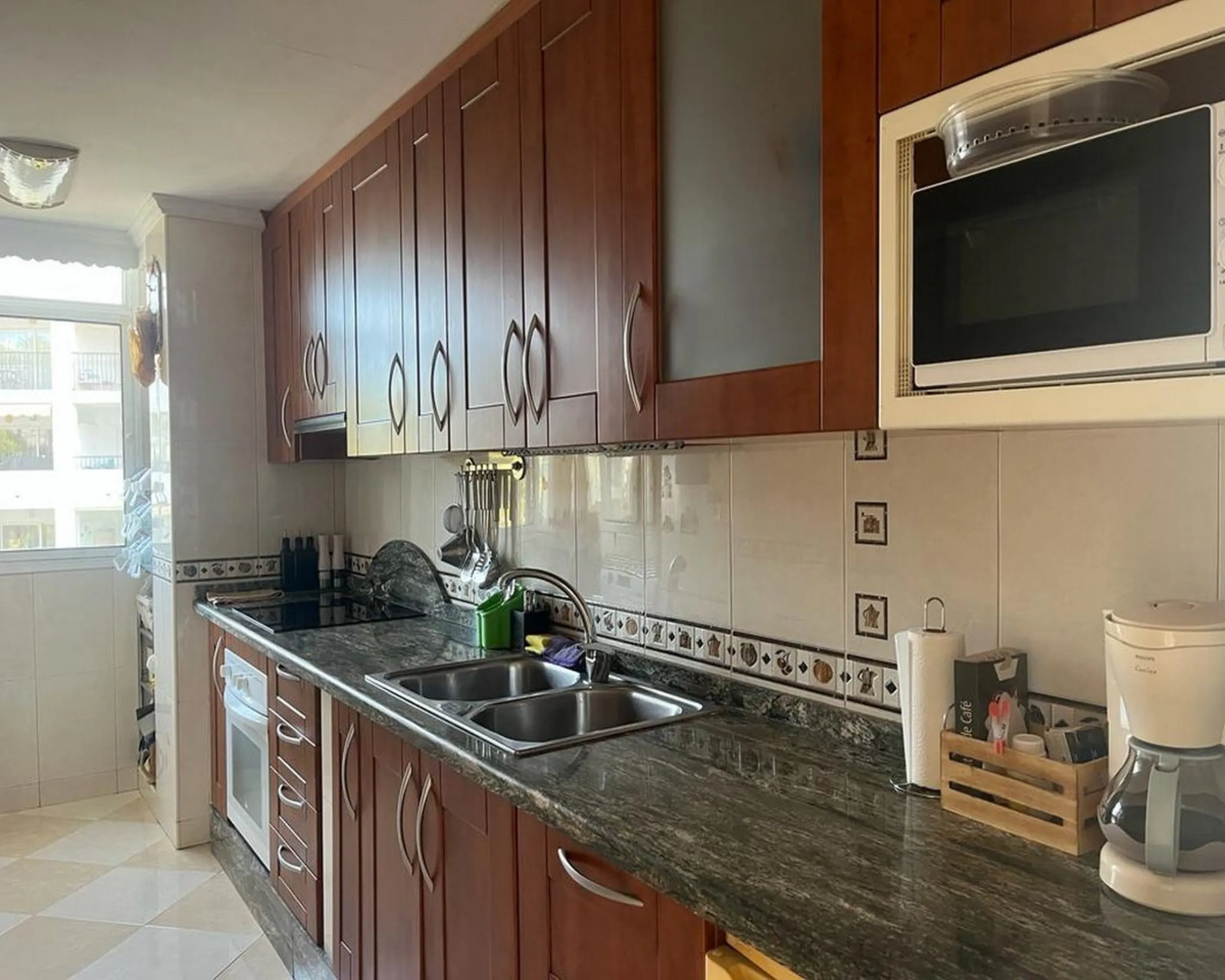 Apartment - Middle Floor Apartment в продаже в Mijas, Málaga. В доме 2 спален и 1 ванных комнат. Площадь дома 77 м²