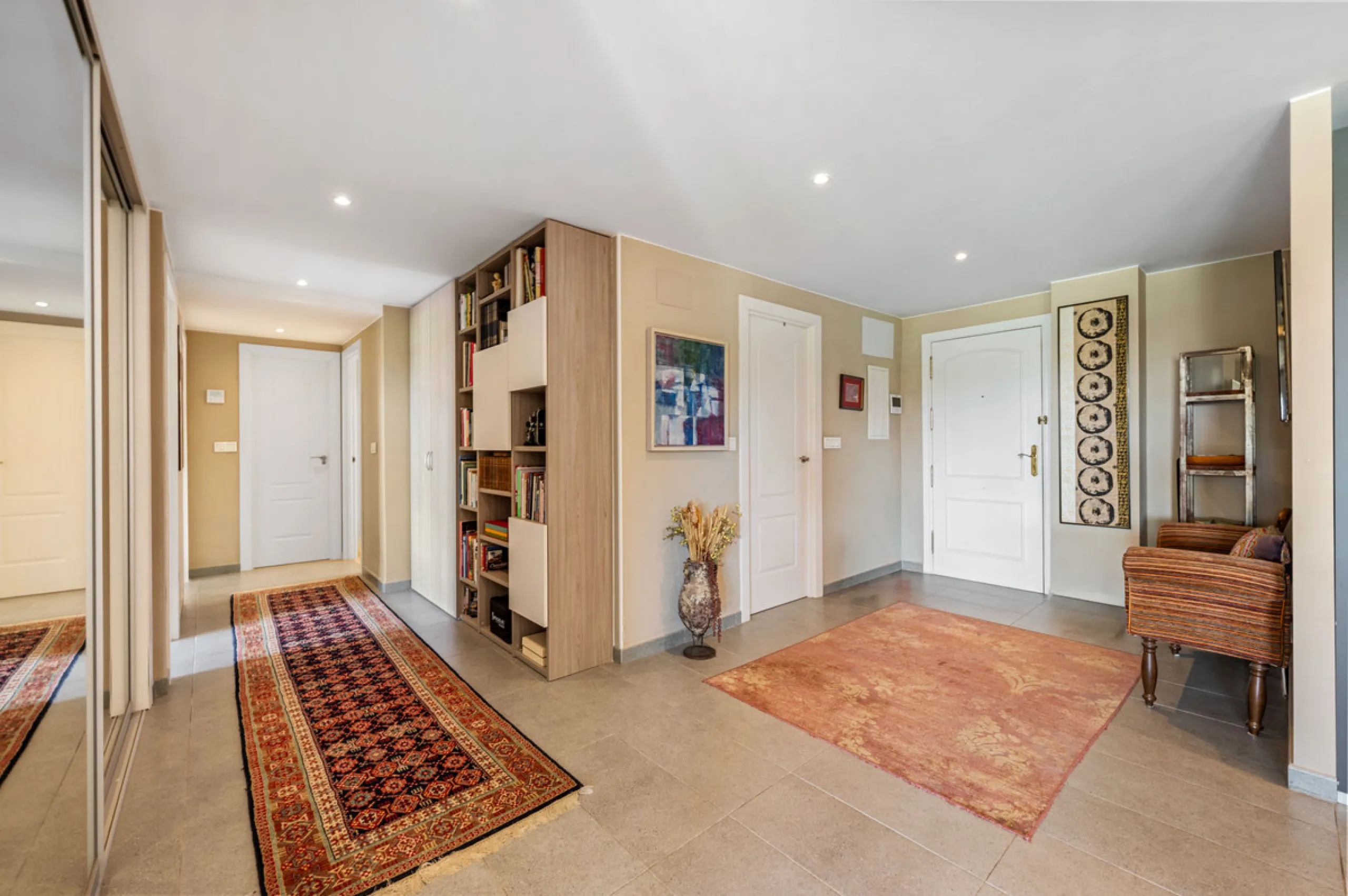 This truly special home combines space, light and tranquility in one of Guadalmina's most sought-after settings. Located on the first floor yet elevated above the golf course, the apartment enjoys the feel of a third floor or penthouse, with uninterrupted