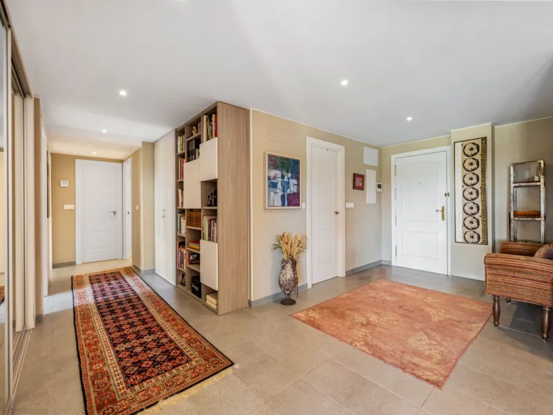 This truly special home combines space, light and tranquility in one of Guadalmina's most sought-after settings. Located on the first floor yet elevated above the golf course, the apartment enjoys the feel of a third floor or penthouse, with uninterrupted