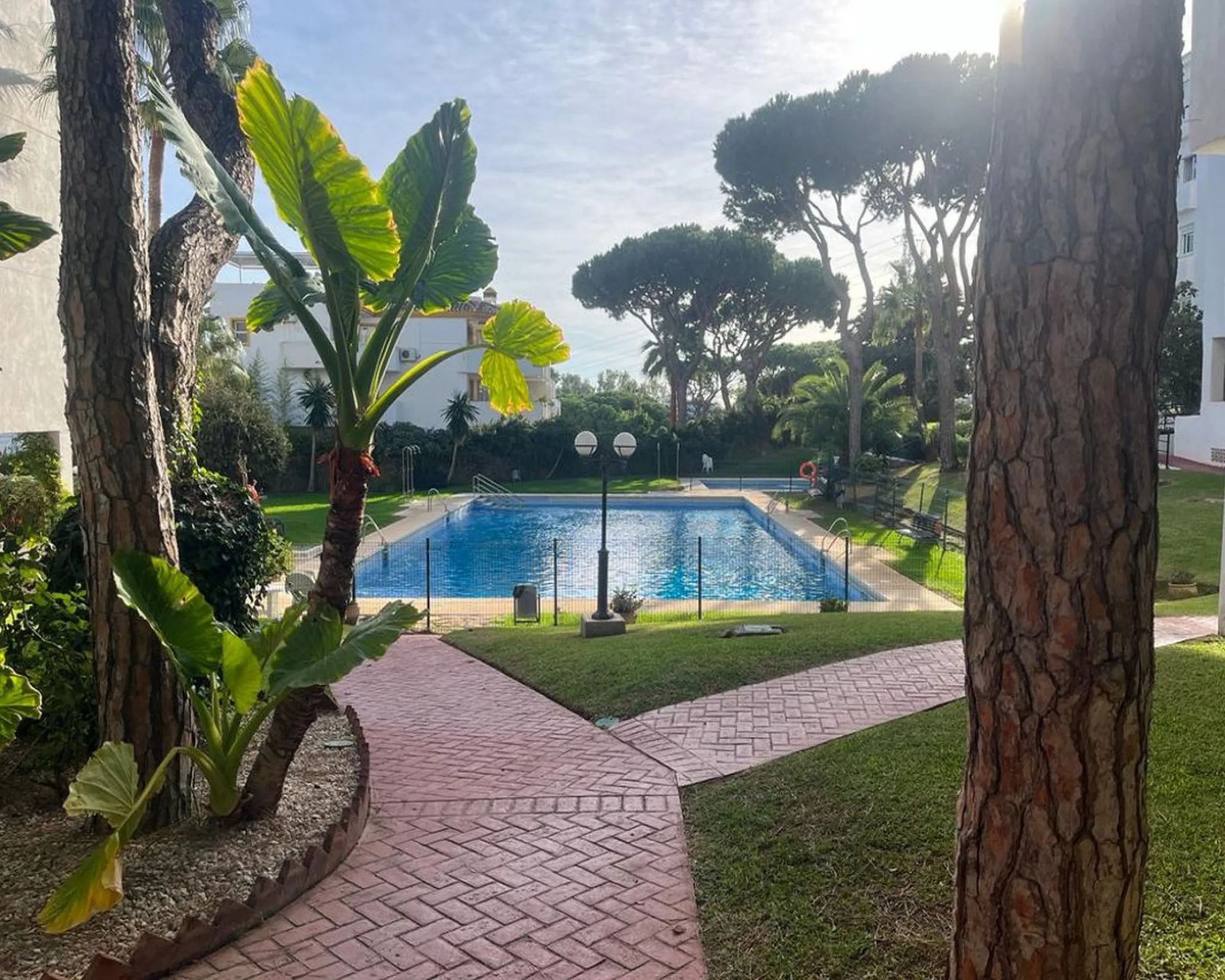Apartment - Middle Floor Apartment в продаже в Mijas, Málaga. В доме 2 спален и 1 ванных комнат. Площадь дома 77 м²