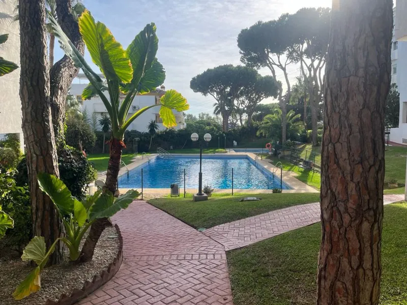 Apartment - Middle Floor Apartment в продаже в Mijas, Málaga. В доме 2 спален и 1 ванных комнат. Площадь дома 77 м²