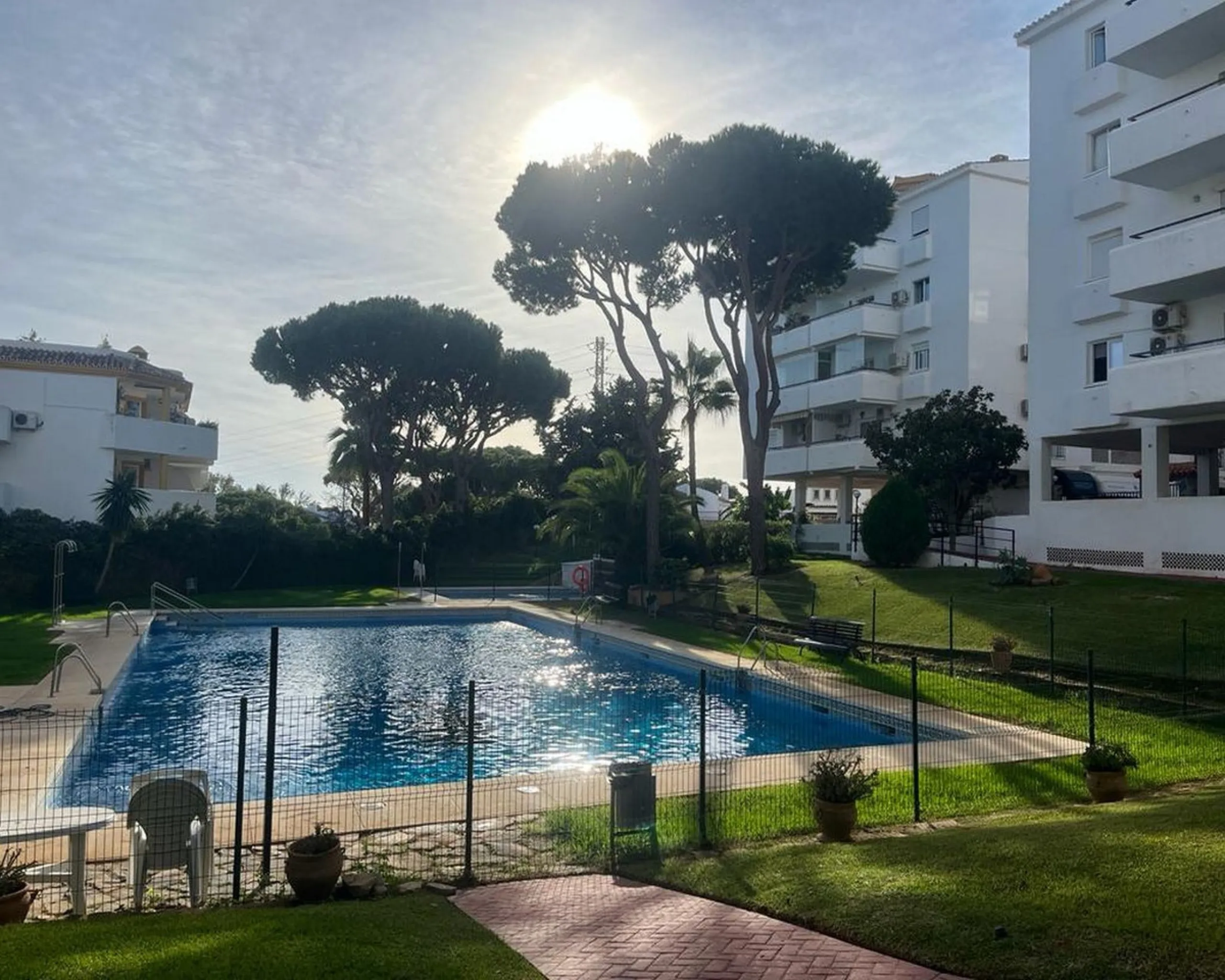 Apartment - Middle Floor Apartment в продаже в Mijas, Málaga. В доме 2 спален и 1 ванных комнат. Площадь дома 77 м²