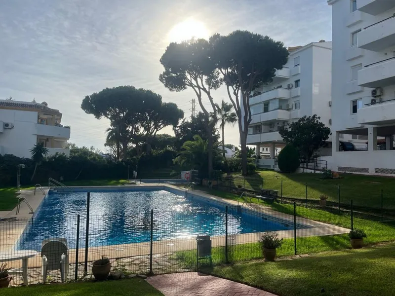 Apartment - Middle Floor Apartment в продаже в Mijas, Málaga. В доме 2 спален и 1 ванных комнат. Площадь дома 77 м²