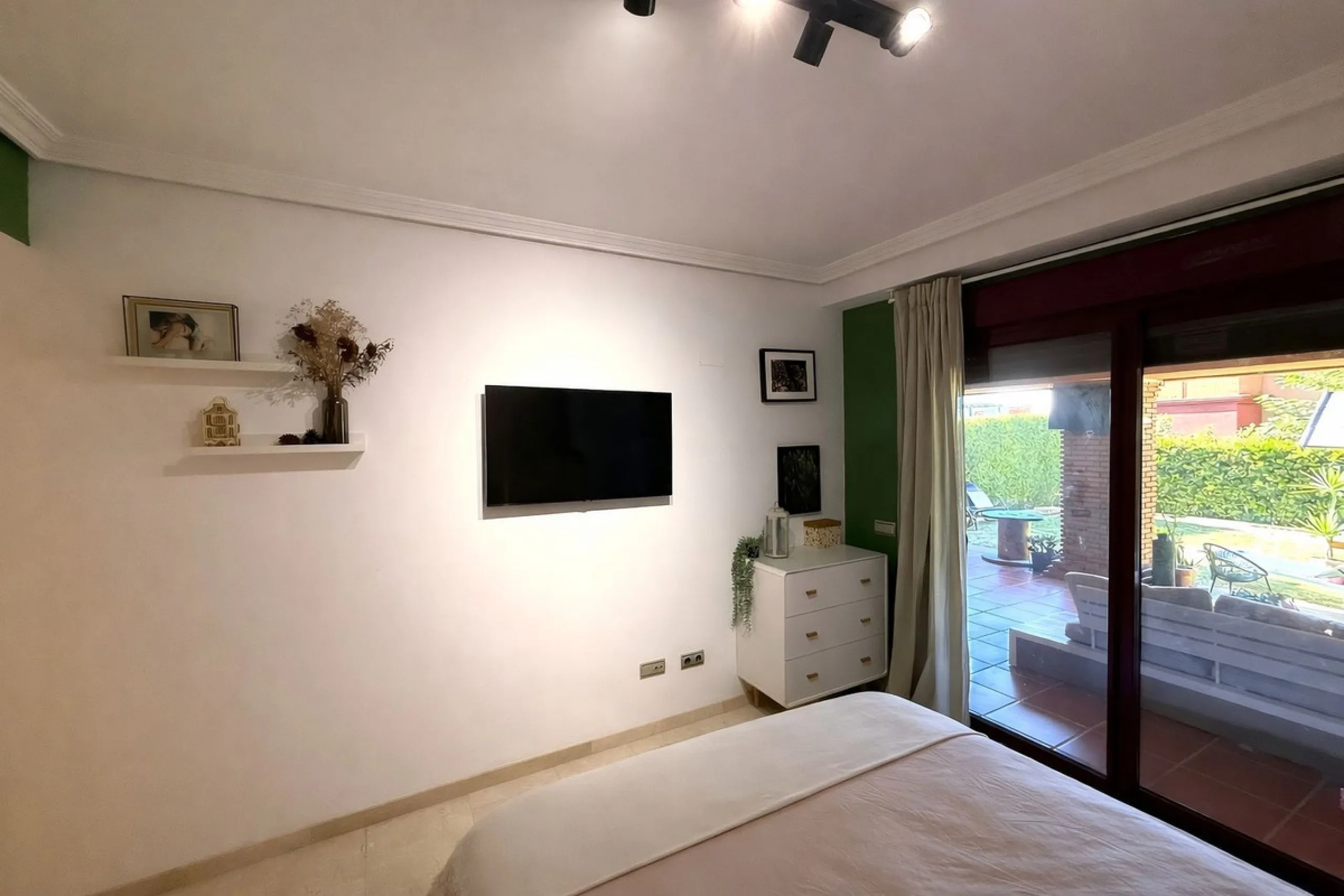 Ground Floor Apartment with Private Garden in Casares Golf Gardens