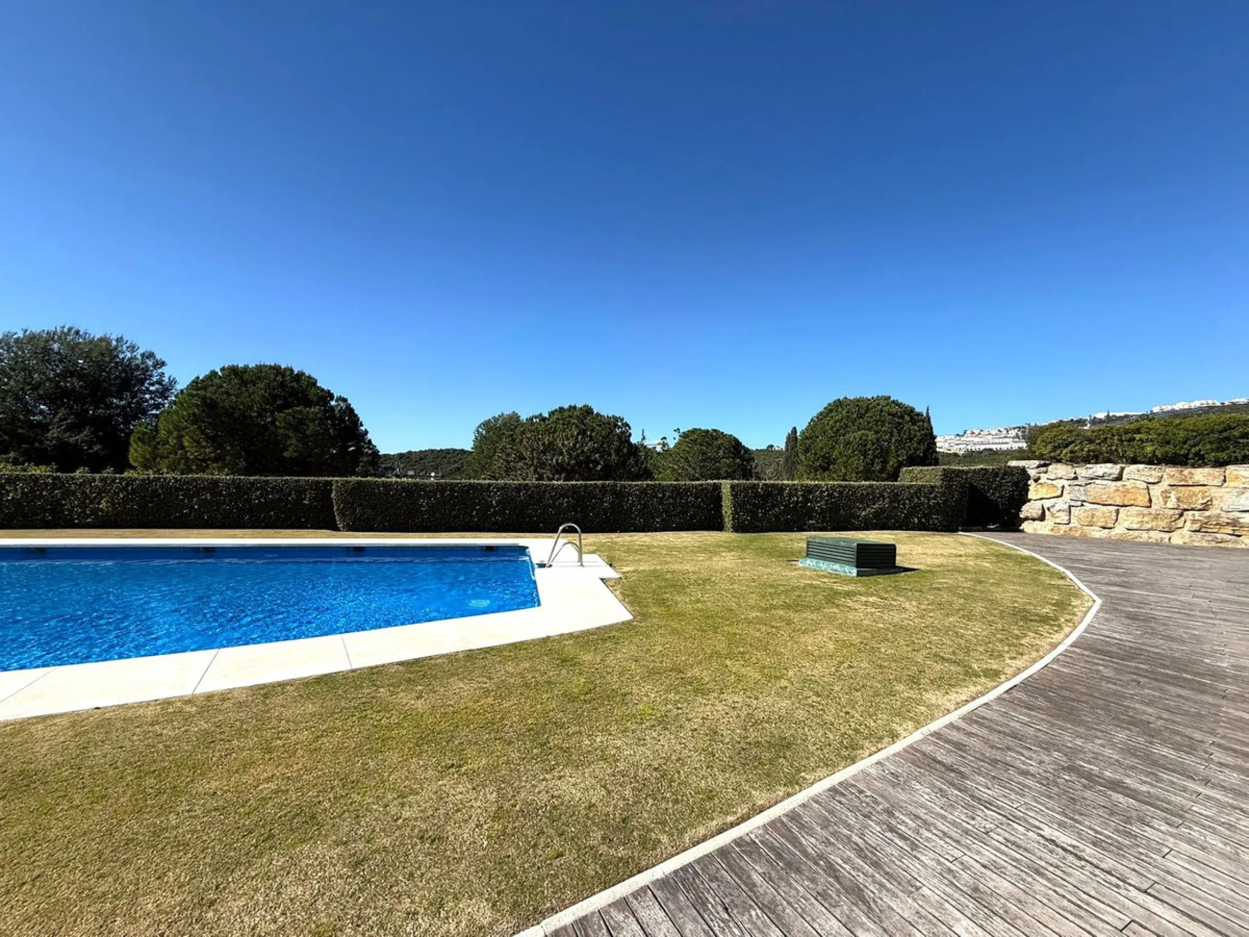 Ground Floor Apartment with Private Garden in Casares Golf Gardens