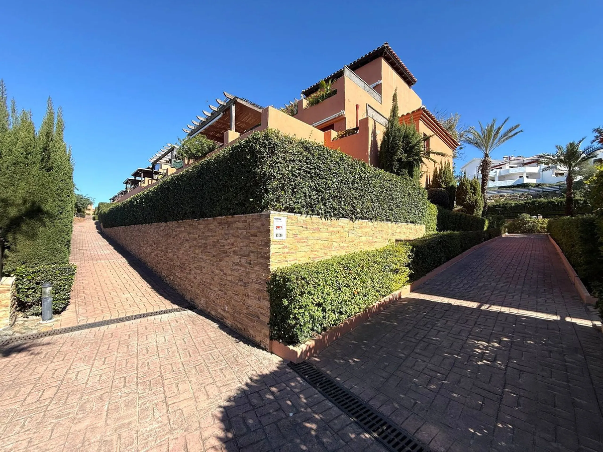 Ground Floor Apartment with Private Garden in Casares Golf Gardens