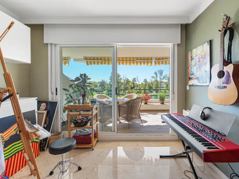 This truly special home combines space, light and tranquility in one of Guadalmina's most sought-after settings. Located on the first floor yet elevated above the golf course, the apartment enjoys the feel of a third floor or penthouse, with uninterrupted