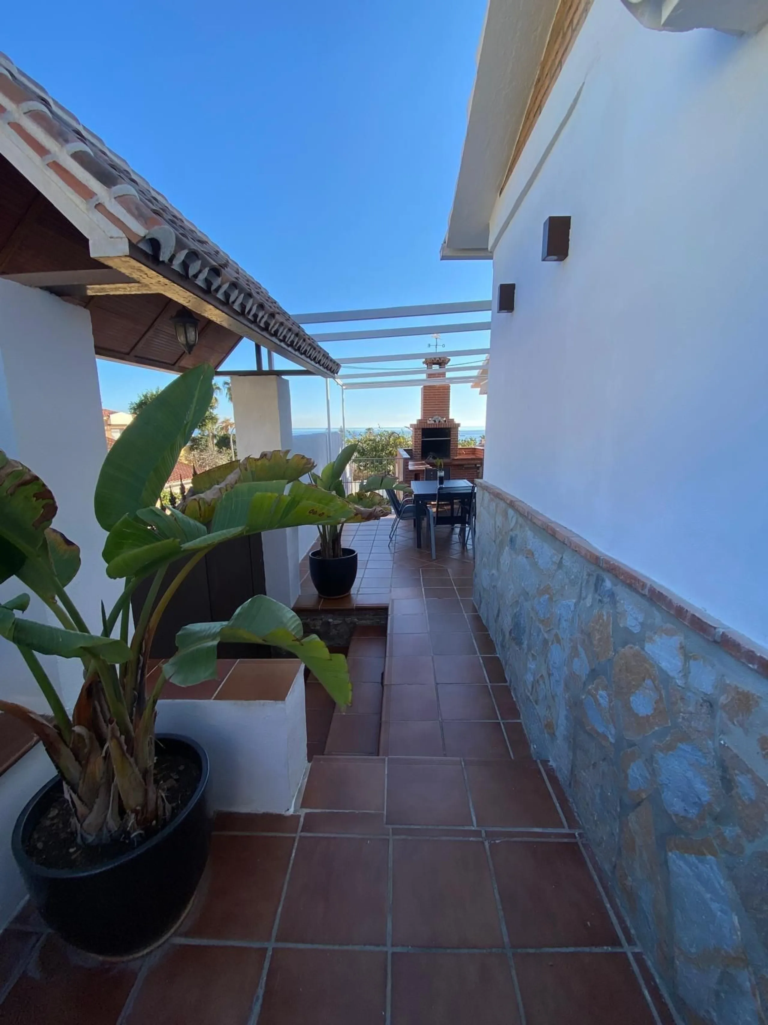 Magnificent detached villa with private pool and sea views. It has a holiday rental license.