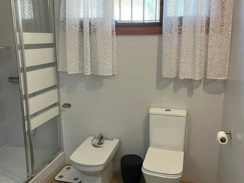 Magnificent detached villa with private pool and sea views. It has a holiday rental license.