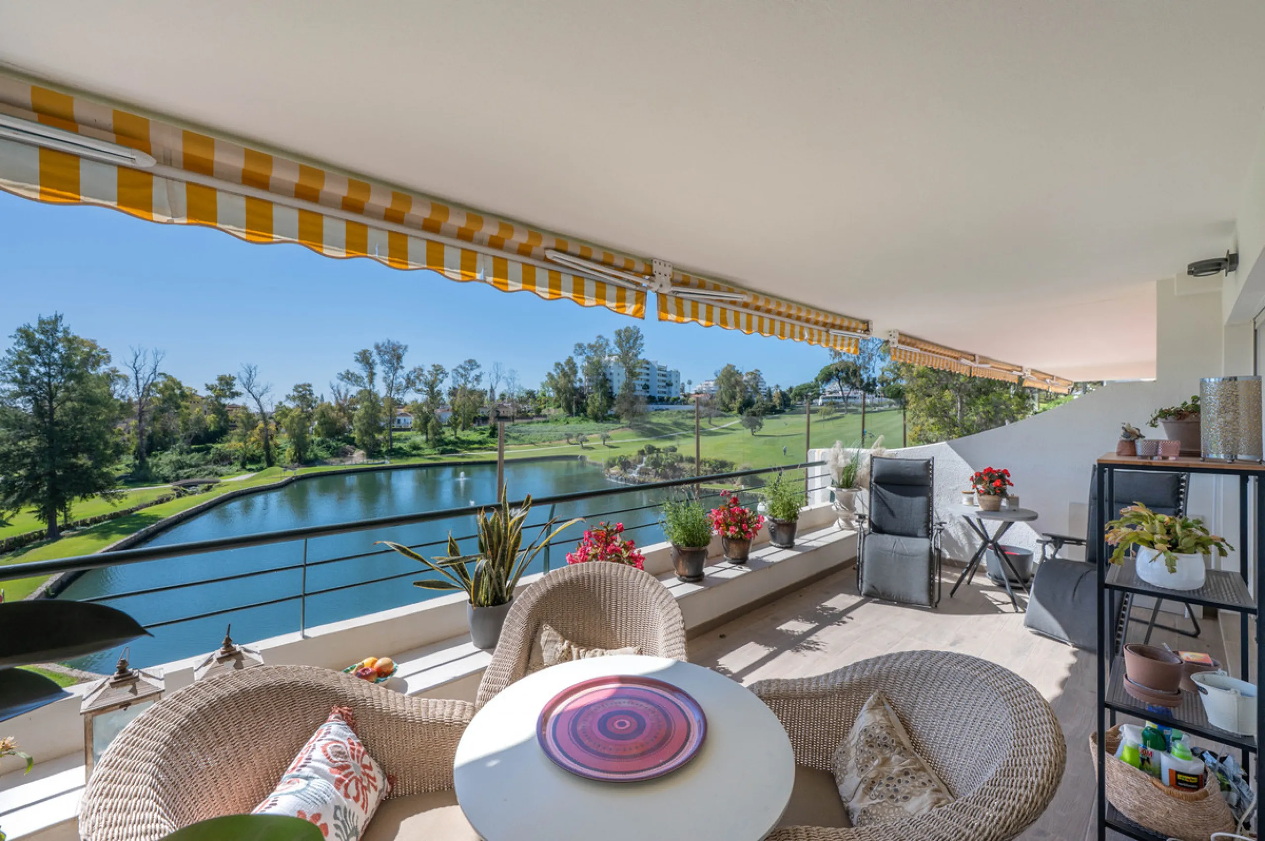 This truly special home combines space, light and tranquility in one of Guadalmina's most sought-after settings. Located on the first floor yet elevated above the golf course, the apartment enjoys the feel of a third floor or penthouse, with uninterrupted