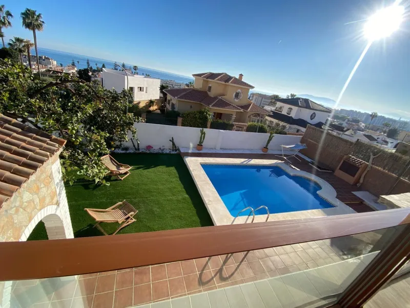 Magnificent detached villa with private pool and sea views. It has a holiday rental license.