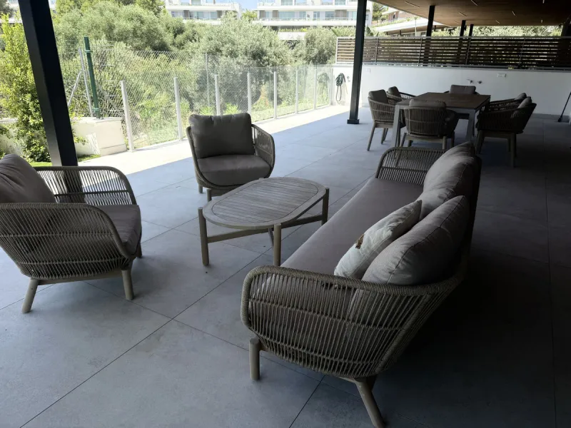 Apartment located in the prestigious Santa Clara Homes development, this exceptional garden duplex  apartment offers a rare combination of generous indoor - outdoor living, contrmporary desygn and complete privacy. Resales from Owner.