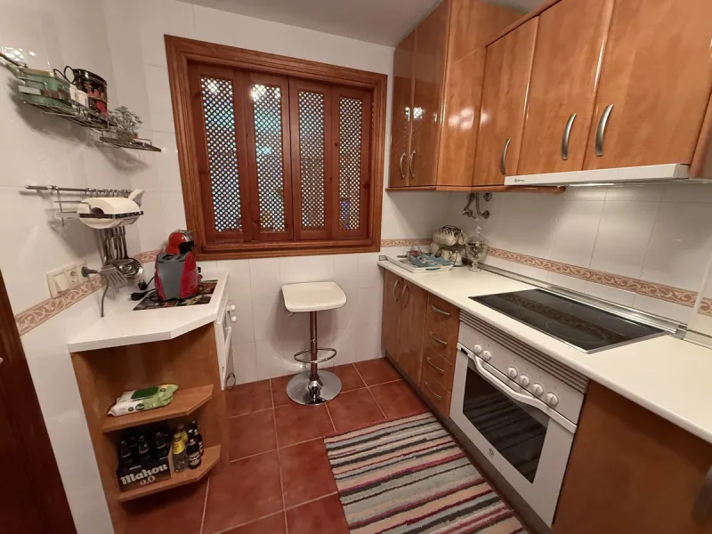 Apartment for sale on the first floor (not ground floor) with 2 bedrooms and 2 bathrooms, located on the second line to the beach in Fuengirola, Los Boliches area.