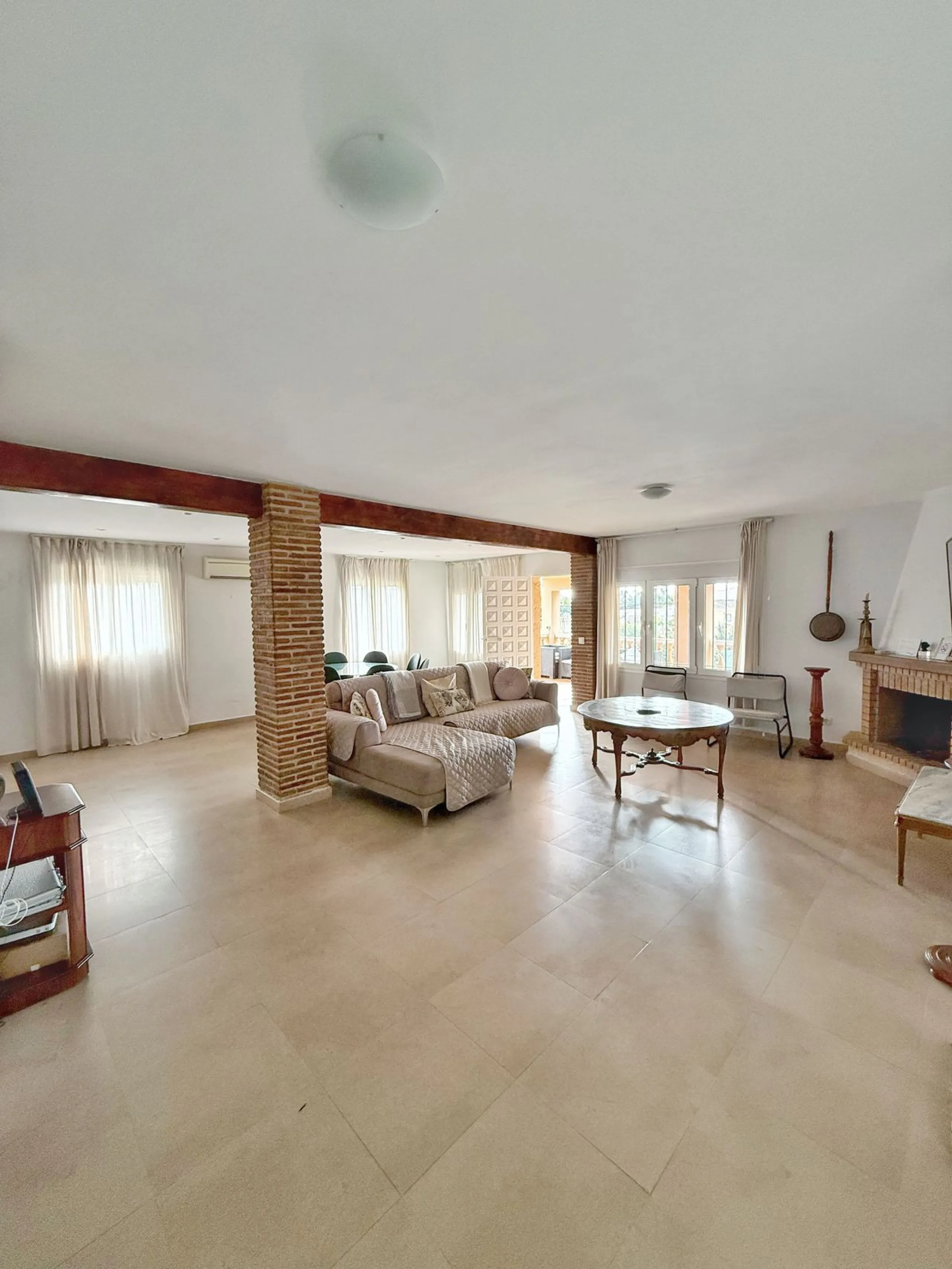 Villa for Sale in Campo Mijas – Large Plot with Multiple Possibilities