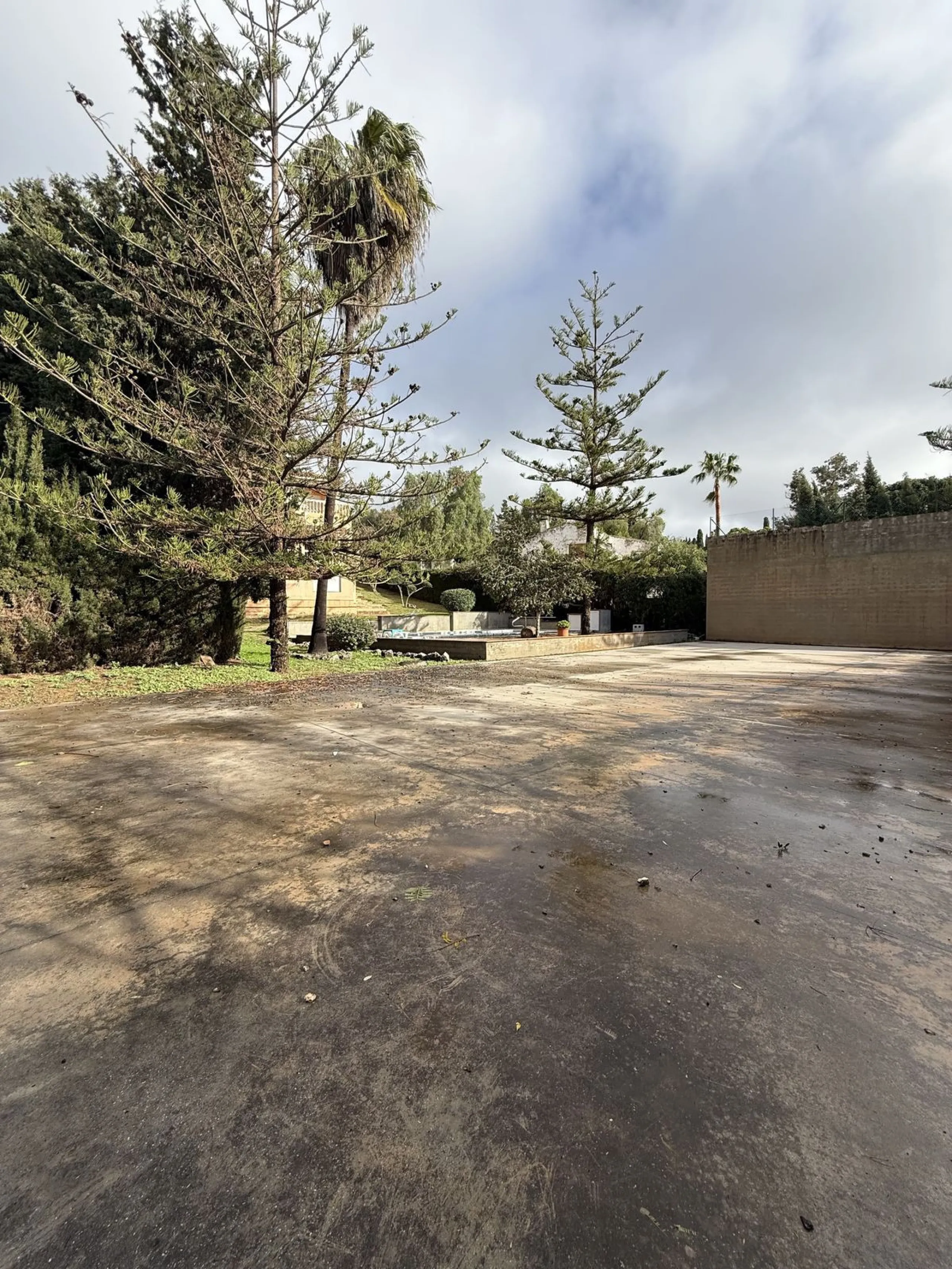 Villa for Sale in Campo Mijas – Large Plot with Multiple Possibilities