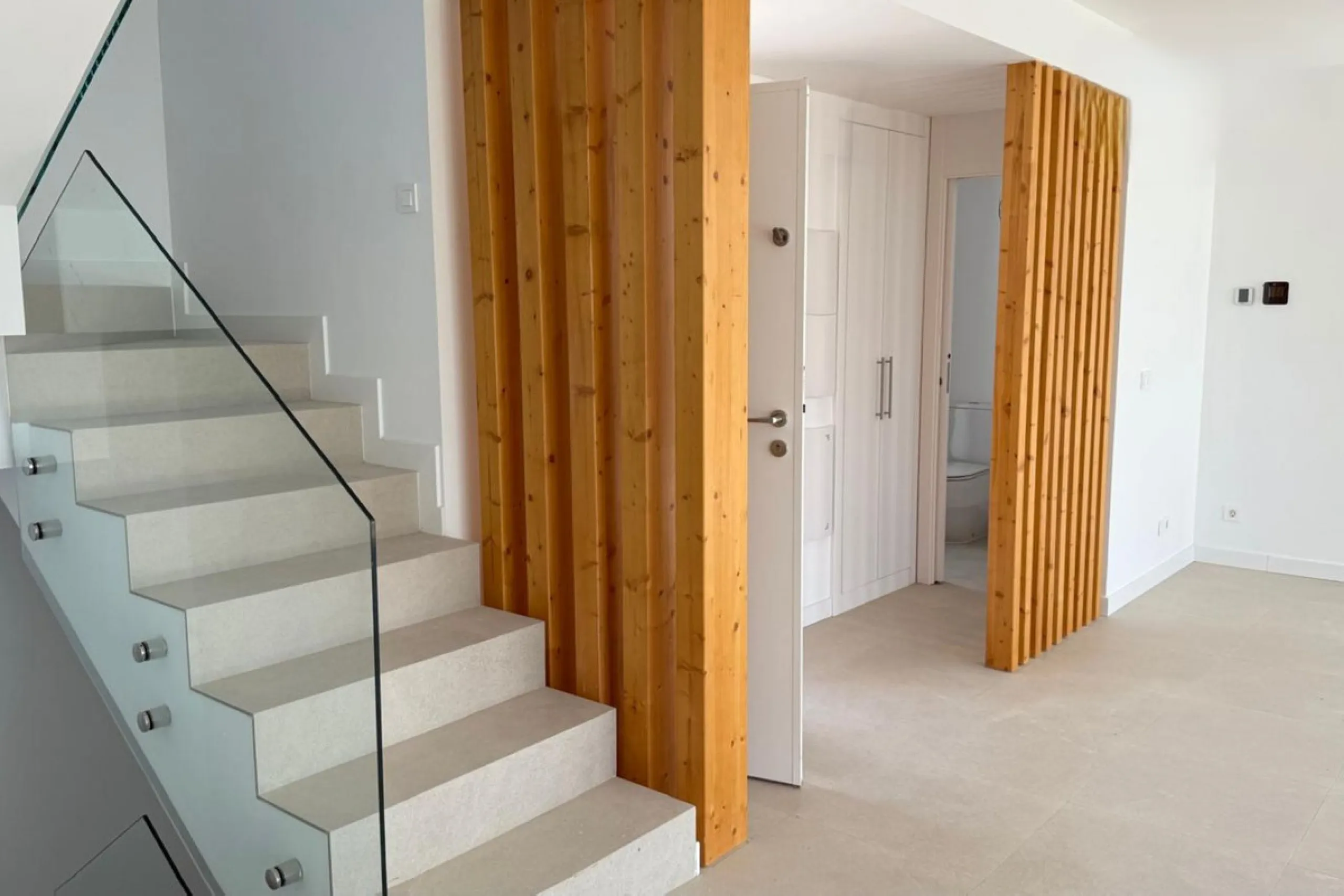 Brand new 3 bedroom semi detached villa for rent and sale located in the exclusive Serene Atalaya residential complex on the New Golden Mile in Estepona. The villa is built in a contemporary modern architectural style using high quality materials and offe