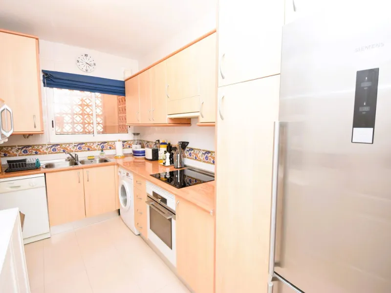 This is an immaculately presented penthouse in La Reserva de Marbella just minutes from Cabopino, Elviria and their lovely beaches. This penthouse has a large west facing terrace which offers great winter sun and sea views and upstairs is a huge roof terr