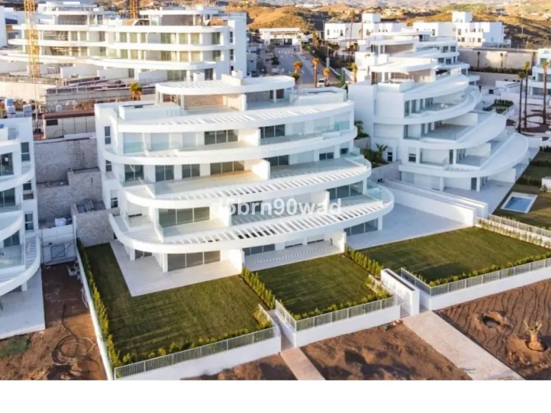 ROYAL PALMS MIJAS – Washington Palm (Phase I) – KEY READY