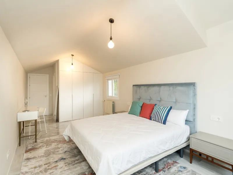 Just 50 metres from the beach, this beautifully renovated and modernised four bedroom, three bathroom villa is set on a spacious, flat plot featuring a large swimming pool and lush mature garden. The property boasts a fully upgraded kitchen and bathrooms,