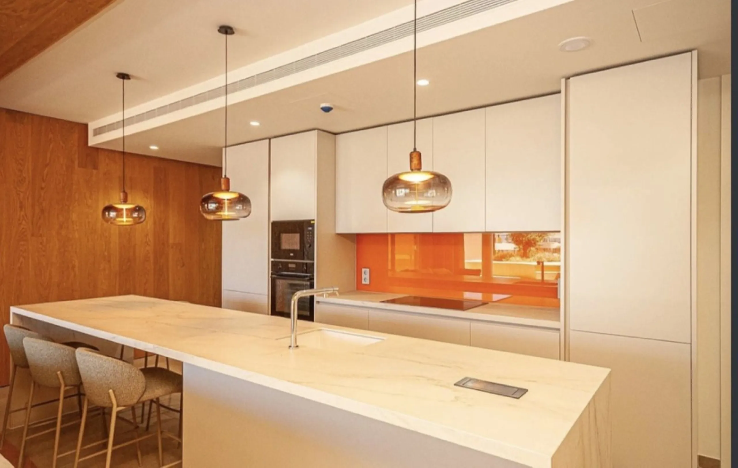 Exclusive apartment villa located in the prestigious South Residences, Higuerón Resort in Fuengirola, offering a refined balance of contemporary design, privacy, and resort-style living on the Costa del Sol.