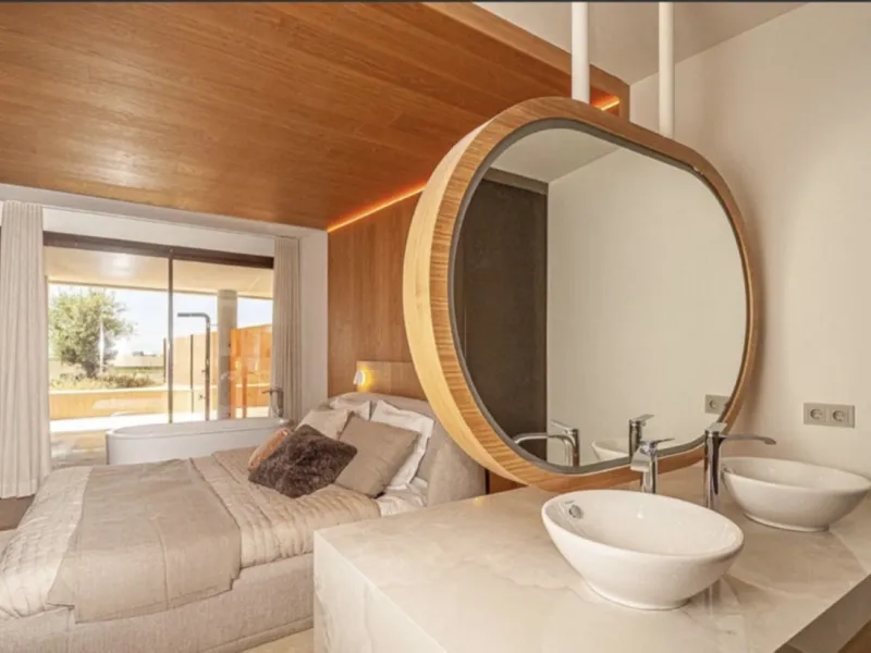 Exclusive apartment villa located in the prestigious South Residences, Higuerón Resort in Fuengirola, offering a refined balance of contemporary design, privacy, and resort-style living on the Costa del Sol.