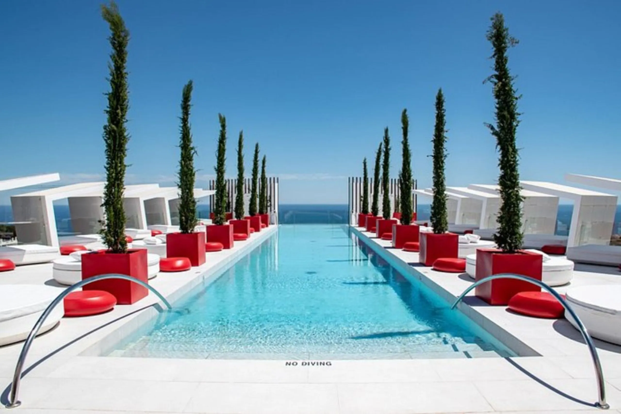 Exclusive apartment villa located in the prestigious South Residences, Higuerón Resort in Fuengirola, offering a refined balance of contemporary design, privacy, and resort-style living on the Costa del Sol.
