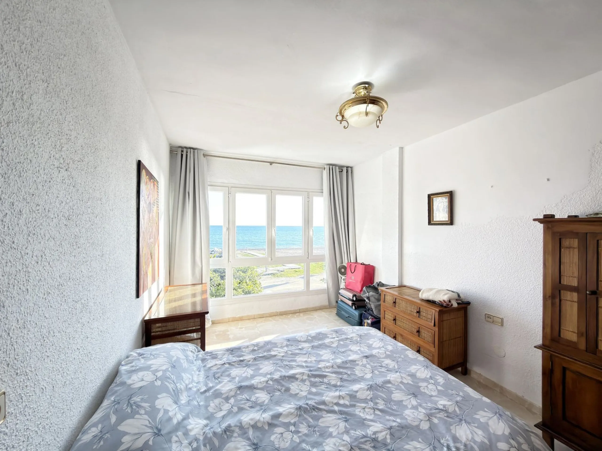 Apartment - Penthouse в продаже в Rincón de la Victoria, Málaga. В доме 3 спален и 2 ванных комнат. Площадь дома 205 м²