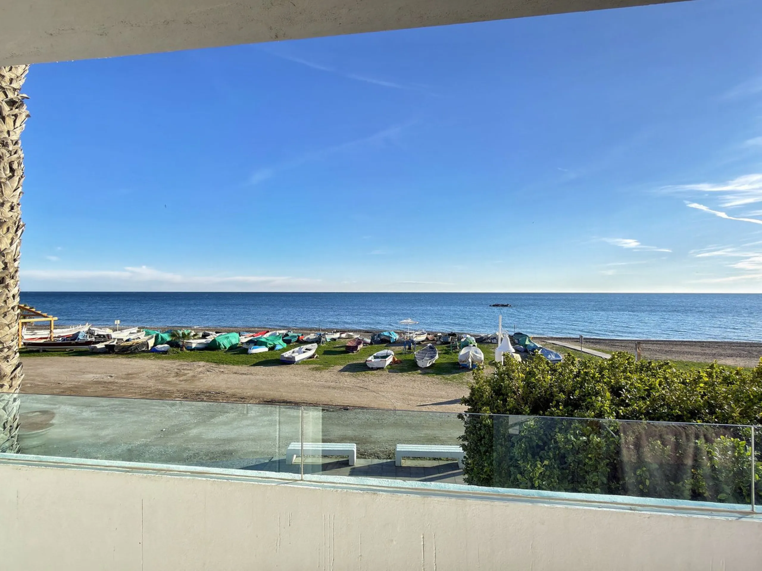 Apartment - Penthouse в продаже в Rincón de la Victoria, Málaga. В доме 3 спален и 2 ванных комнат. Площадь дома 205 м²