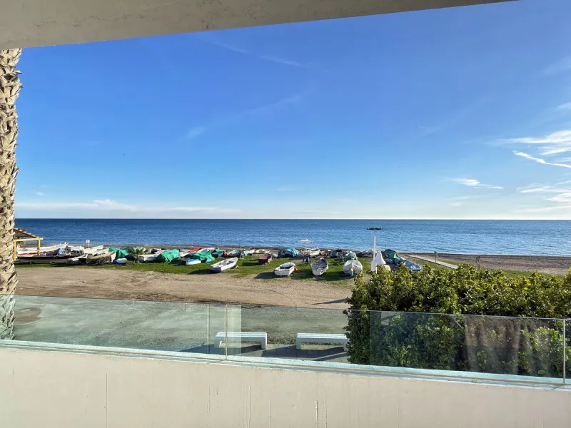 Apartment - Penthouse в продаже в Rincón de la Victoria, Málaga. В доме 3 спален и 2 ванных комнат. Площадь дома 205 м²
