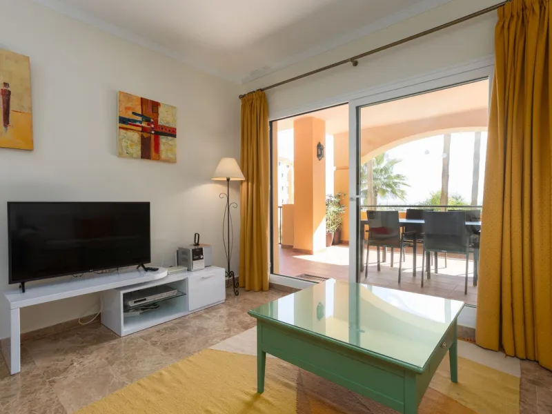Apartment - Middle Floor Apartment в продаже в Marbella, Málaga. В доме 2 спален и 2 ванных комнат. Площадь дома 100 м²