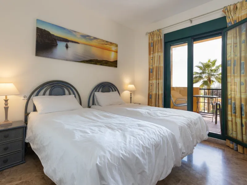Apartment - Middle Floor Apartment в продаже в Marbella, Málaga. В доме 2 спален и 2 ванных комнат. Площадь дома 100 м²