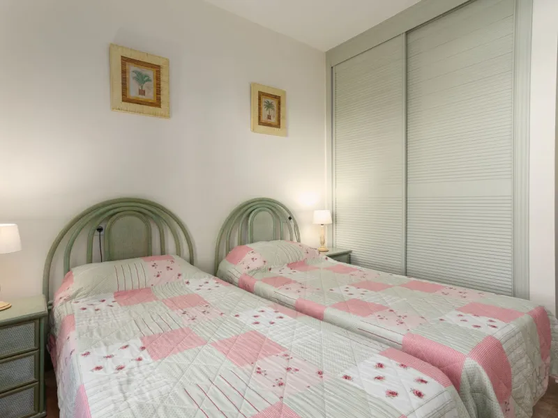 Apartment - Middle Floor Apartment в продаже в Marbella, Málaga. В доме 2 спален и 2 ванных комнат. Площадь дома 100 м²
