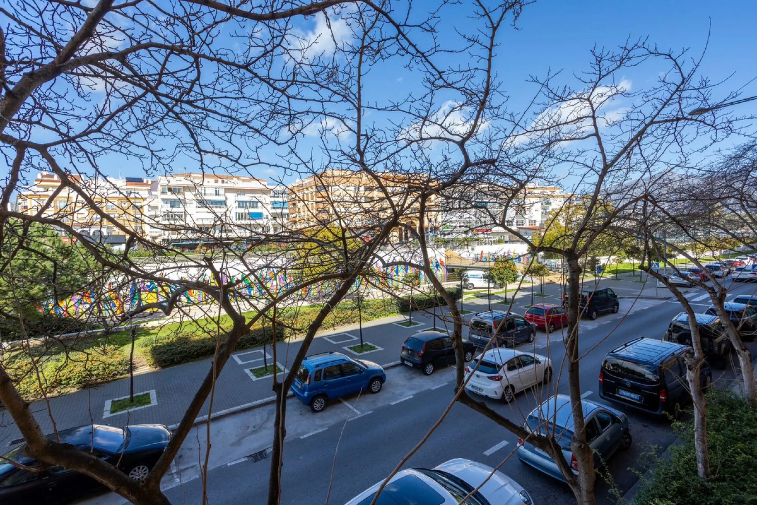 Apartment - Middle Floor Apartment в продаже в Marbella, Málaga. В доме 2 спален и 2 ванных комнат. Площадь дома 100 м²