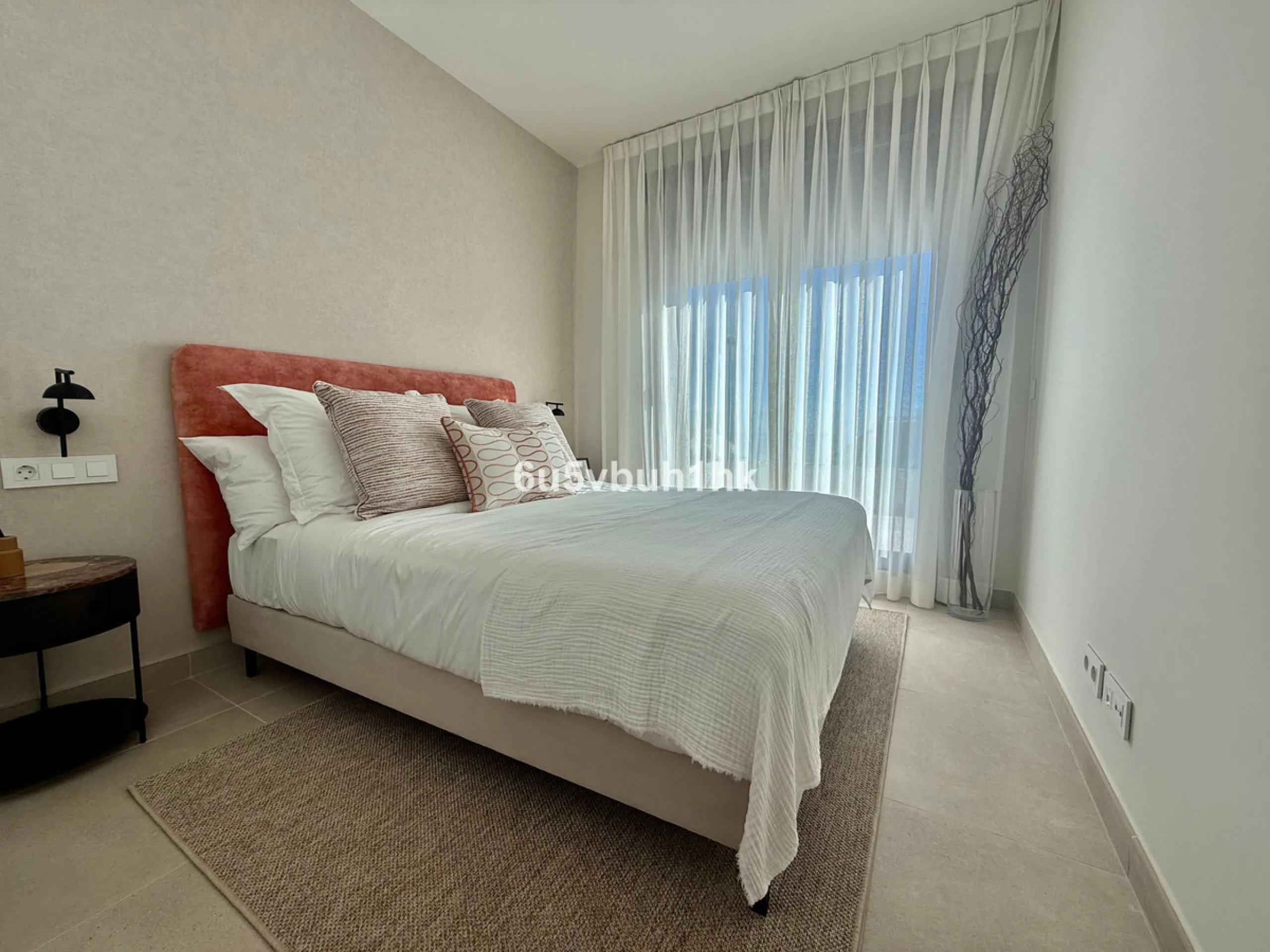 House - Townhouse в продаже в Benalmadena, Málaga. В доме 4 спален и 3 ванных комнат. Площадь дома 186 м². Площадь участка 200 м²