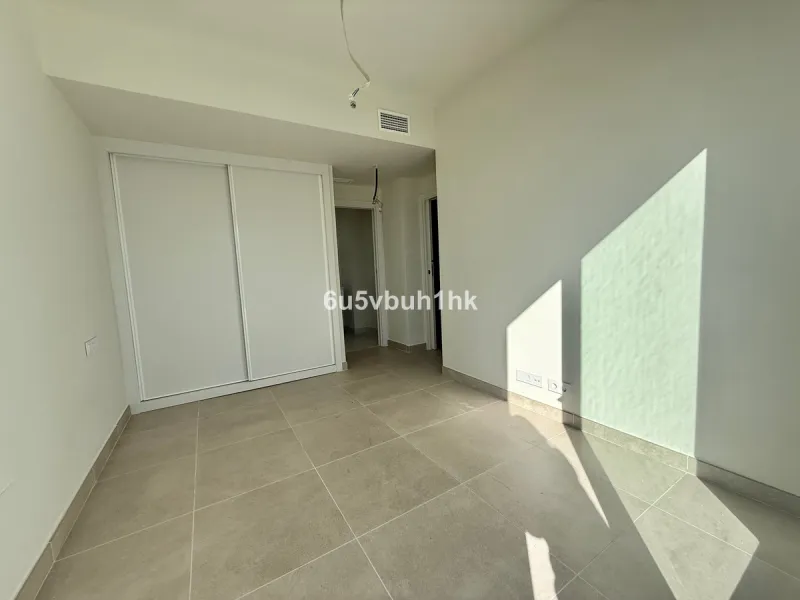 House - Townhouse в продаже в Benalmadena, Málaga. В доме 4 спален и 3 ванных комнат. Площадь дома 186 м². Площадь участка 200 м²