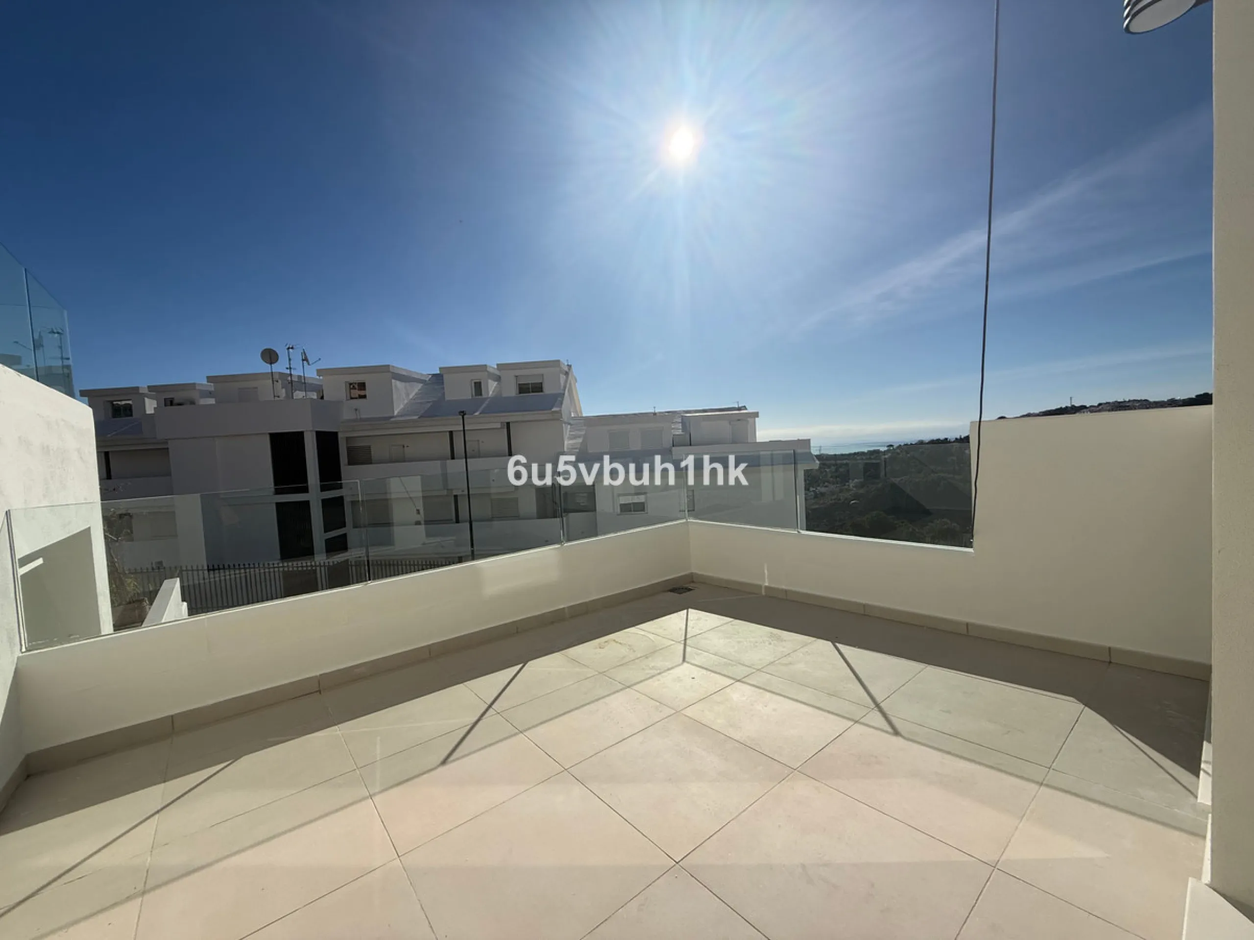 House - Townhouse в продаже в Benalmadena, Málaga. В доме 4 спален и 3 ванных комнат. Площадь дома 186 м². Площадь участка 200 м²