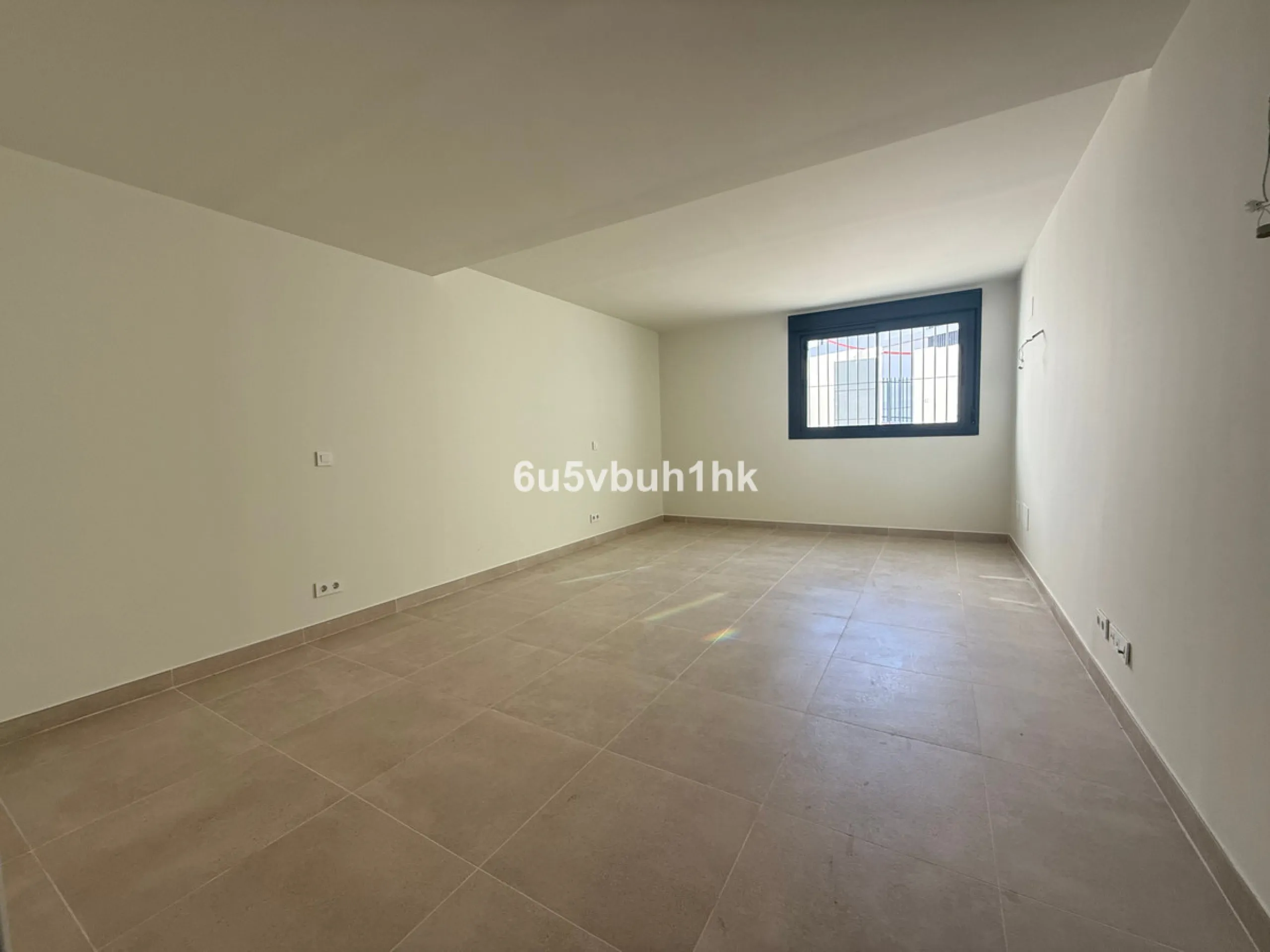House - Townhouse в продаже в Benalmadena, Málaga. В доме 4 спален и 3 ванных комнат. Площадь дома 186 м². Площадь участка 200 м²