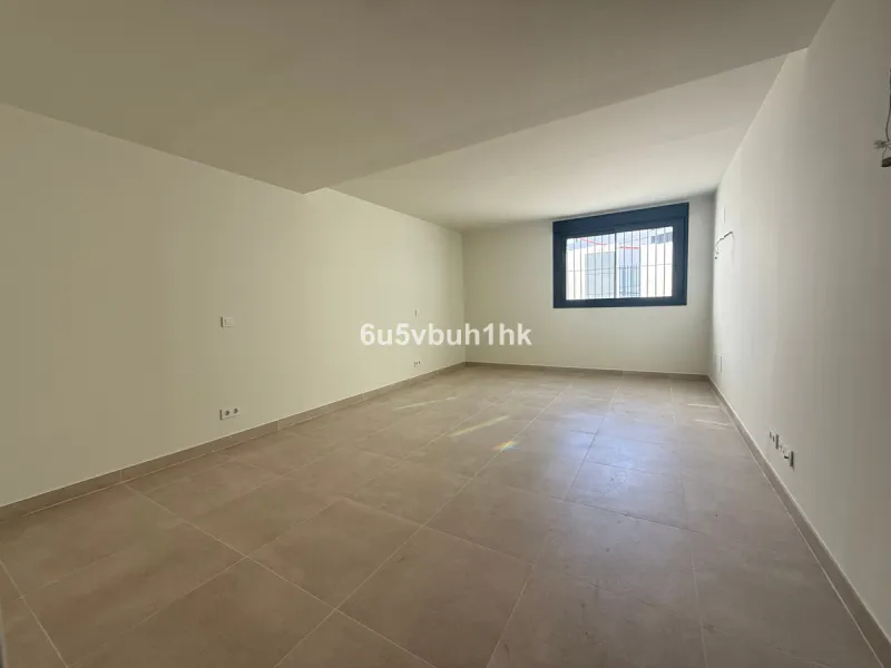 House - Townhouse в продаже в Benalmadena, Málaga. В доме 4 спален и 3 ванных комнат. Площадь дома 186 м². Площадь участка 200 м²