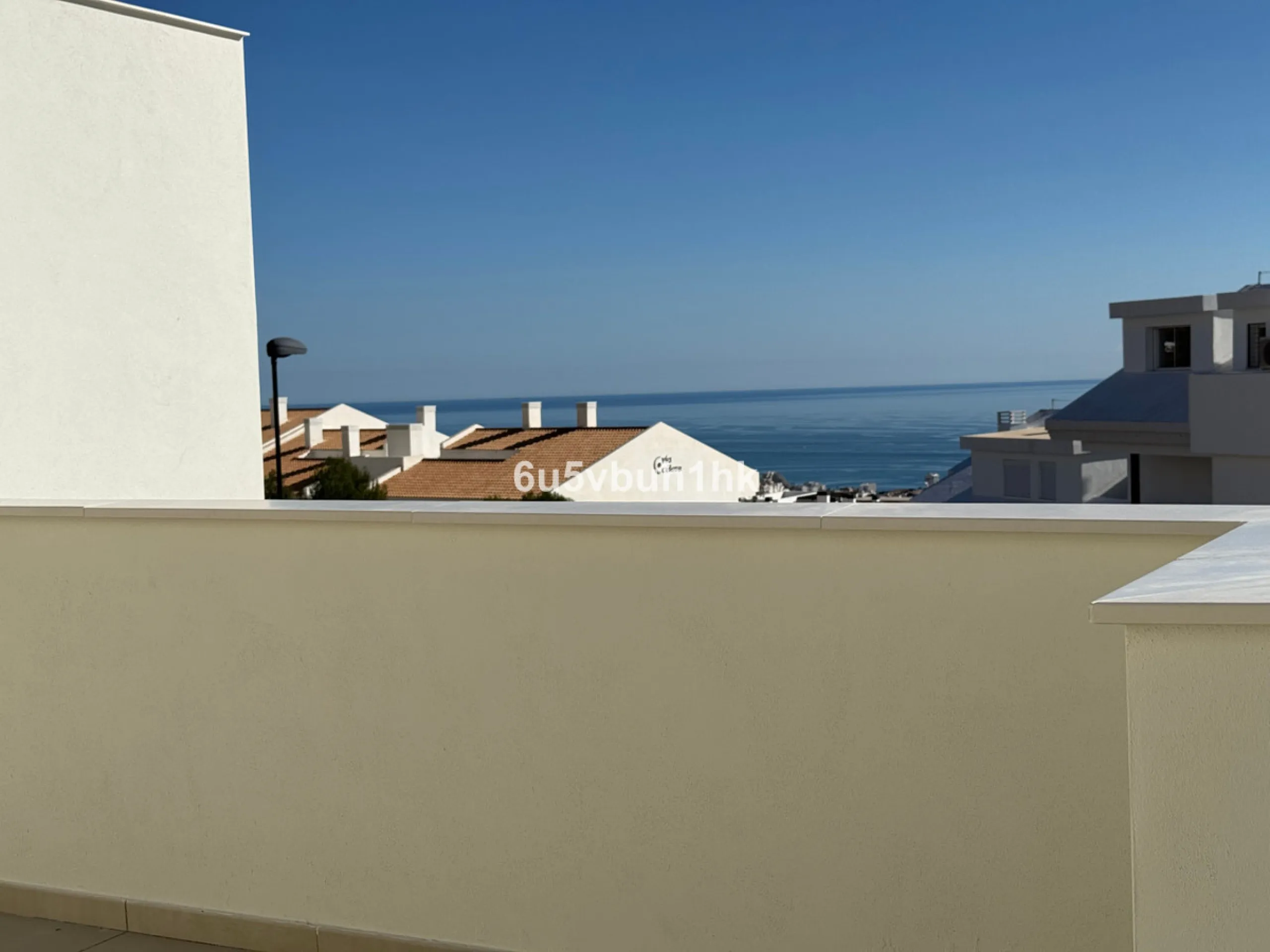House - Townhouse в продаже в Benalmadena, Málaga. В доме 4 спален и 3 ванных комнат. Площадь дома 186 м². Площадь участка 200 м²