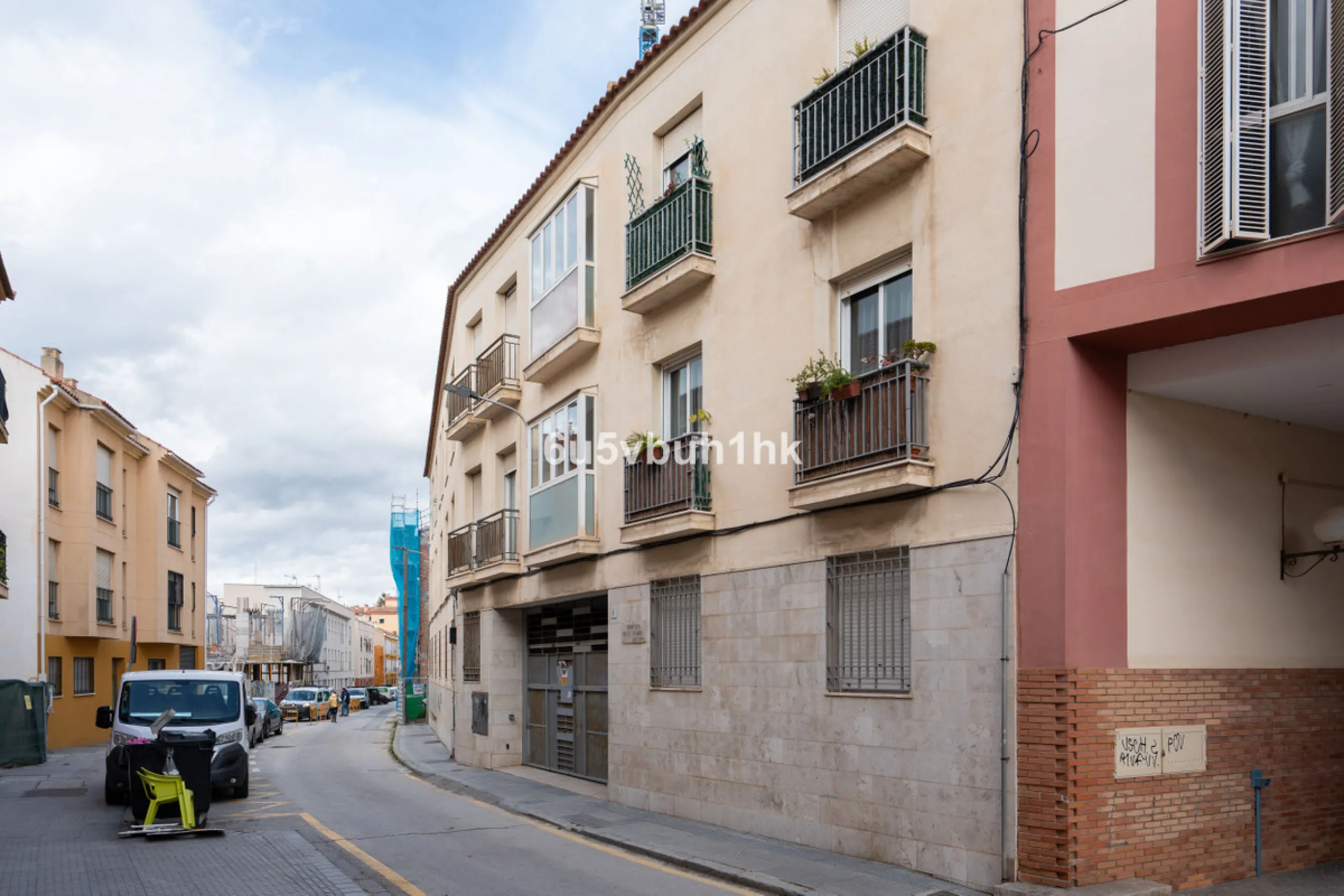 Welcome to this exceptional apartment located right in the heart of Málaga, a true rare find combining comfort, convenience, and investment potential.