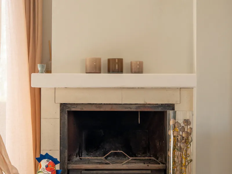 This exceptional, newly renovated townhouse is located in the sought-after urbanisation Condes de Iza, ideally positioned between Nueva Andalucía and San Pedro in Marbella. Enjoying a prime southwest orientation and an open outlook with no properties dire