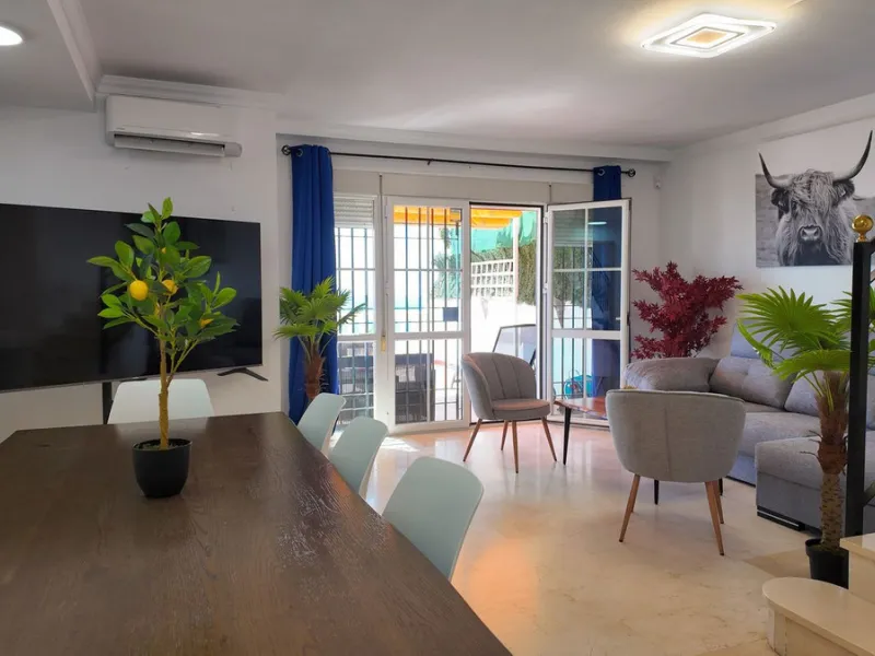 BEACHFRONT LIVING ON THE COSTA DEL SOL
