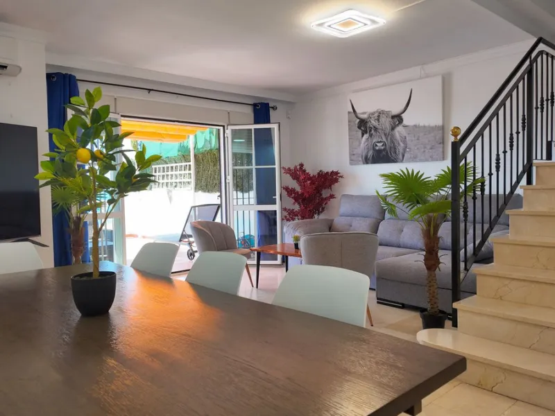 BEACHFRONT LIVING ON THE COSTA DEL SOL