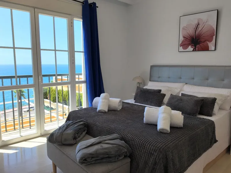 BEACHFRONT LIVING ON THE COSTA DEL SOL