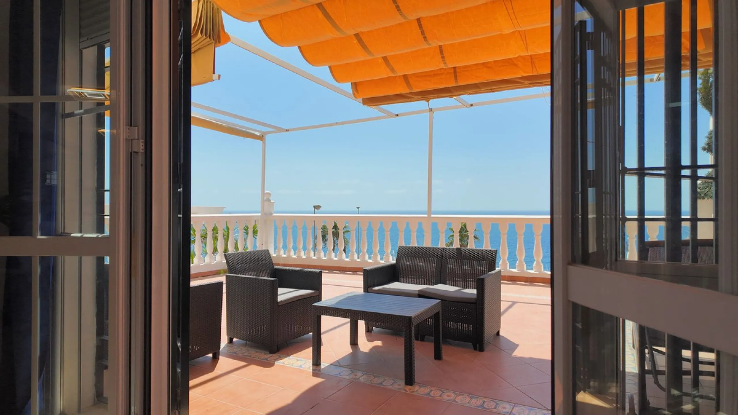 BEACHFRONT LIVING ON THE COSTA DEL SOL