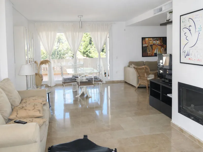SPACIOUS APARTMENT WITH SEA, GOLF AND GARDEN VIEWS – MIRAFLORES