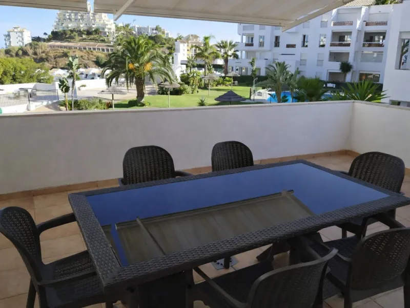 SPACIOUS APARTMENT WITH SEA, GOLF AND GARDEN VIEWS – MIRAFLORES